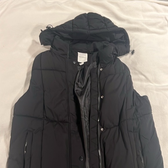 Stay Warm and Stylish with AVEC Les Filles vest with hoodie XL, Black - Picture 2 of 8